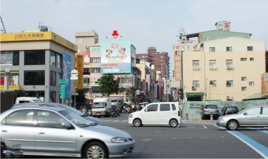 P-0212壁面廣告塔-高雄市新田路166號-新崛江商圈、大統百貨、城市光廊廣告看板
