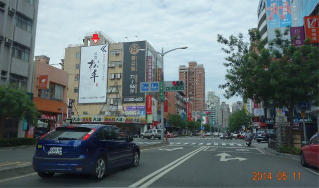 P-0235B鐵架廣告塔-高雄市左營區明誠二路482號-富民路與明誠二路口廣告看板