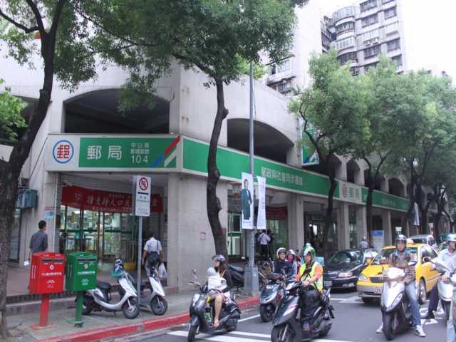興安郵局大門廣告2