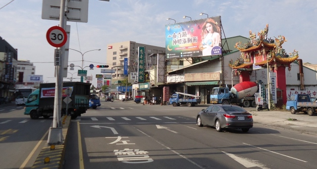 N-0513-台一線往市區方向、近愛買量販店